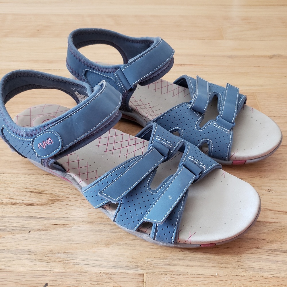 sold! Ryka Outdoor Hiking Sandals Waterproof 10 - Picture 1 of 6